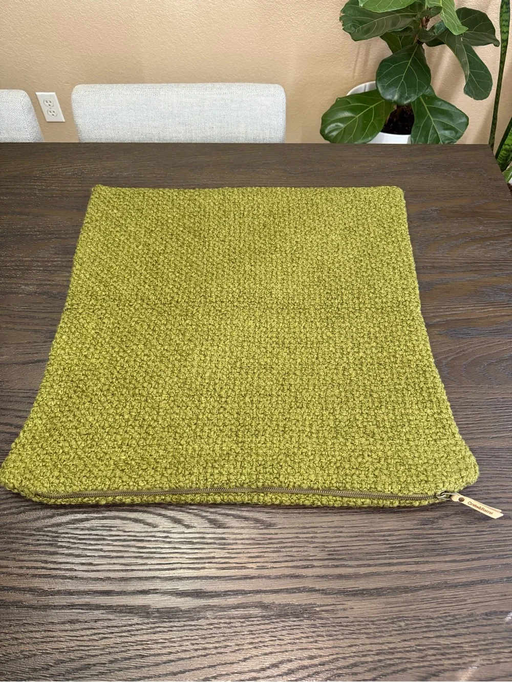 Crate & Barrel Laura Kim Wool Boucle Oregano Green 23x23 Pillow Cover NWOT